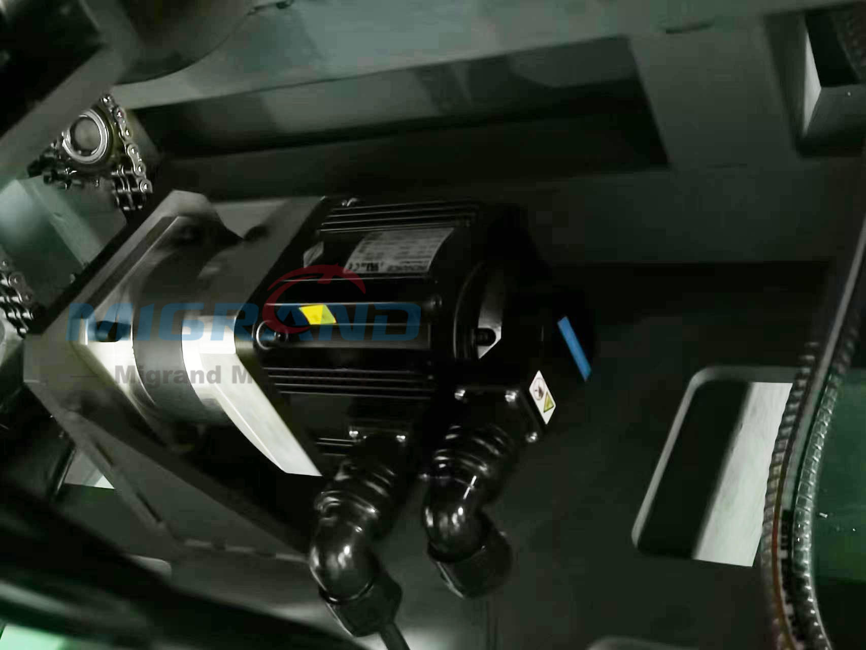 GD-150 Main servo motor 2-1 GD-150 Motor servo utama 2-1