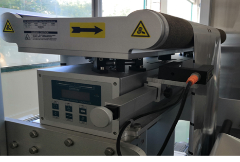 Sistem koreksi film-untuk mesin pembentuk kantong膜纠偏系统 -用于袋成型机