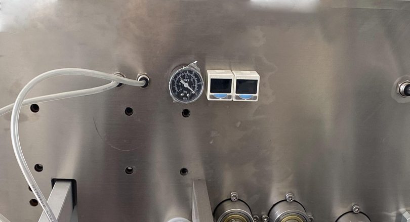 Pengukur tekanan deteksi vakum, tidak ada pengisian tanpa pembukaan kantong, penolakan kantong kosong, dapat digunakan dua kali, mengurangi limbah